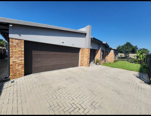 3 BEDROOM HOUSE FOR SALE IN BRACKENHURST